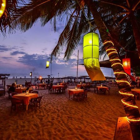 International Beach Hotel & Restaurant Hikkaduwa Esterno foto