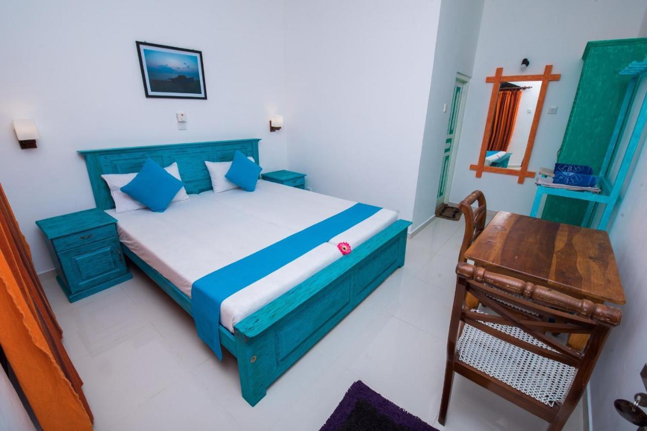 International Beach Hotel & Restaurant Hikkaduwa Esterno foto