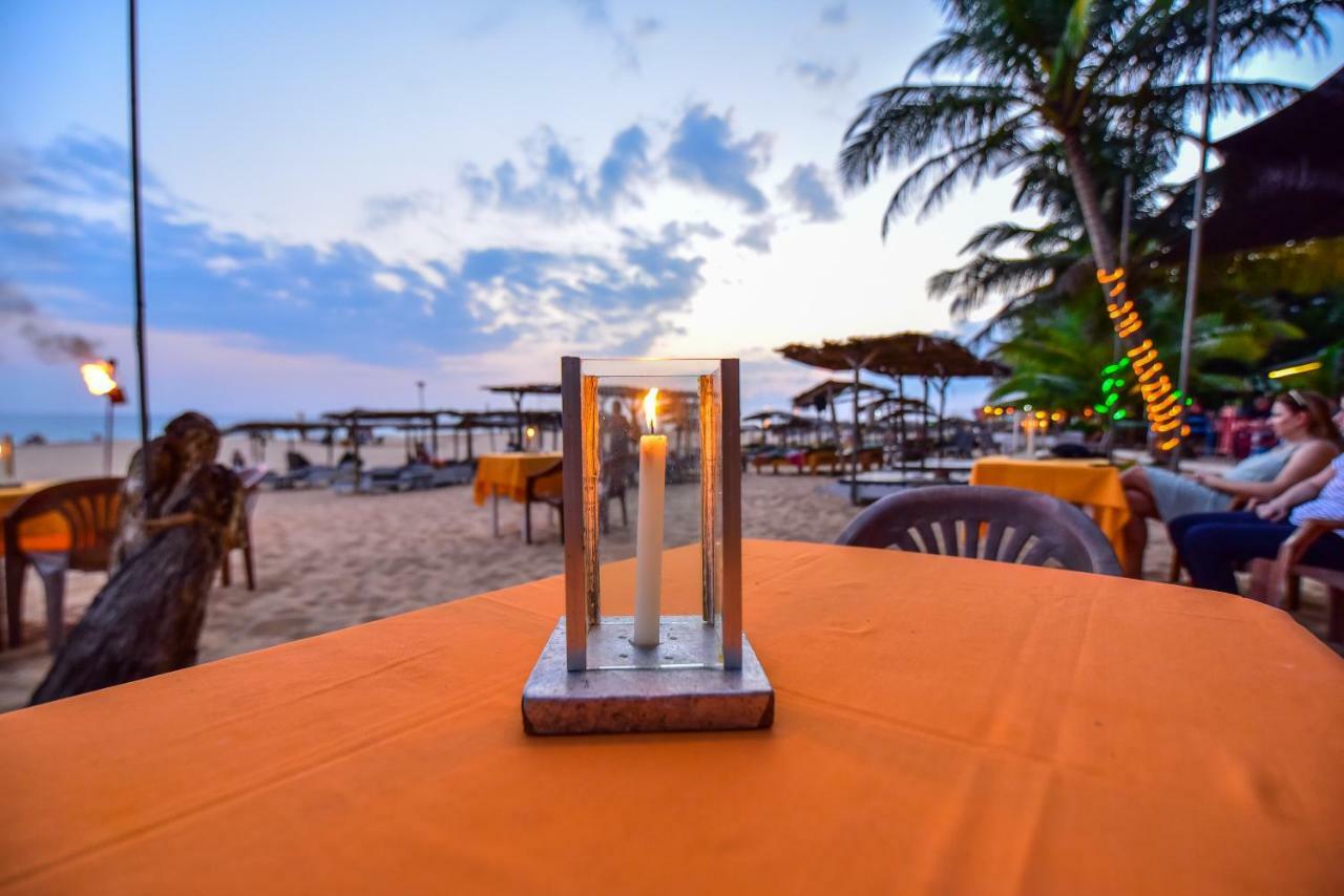 International Beach Hotel & Restaurant Hikkaduwa Esterno foto