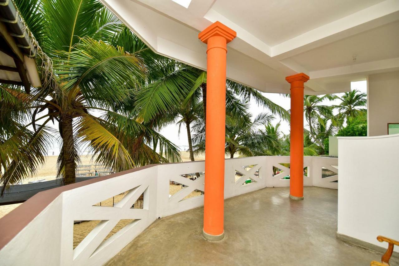 International Beach Hotel & Restaurant Hikkaduwa Esterno foto